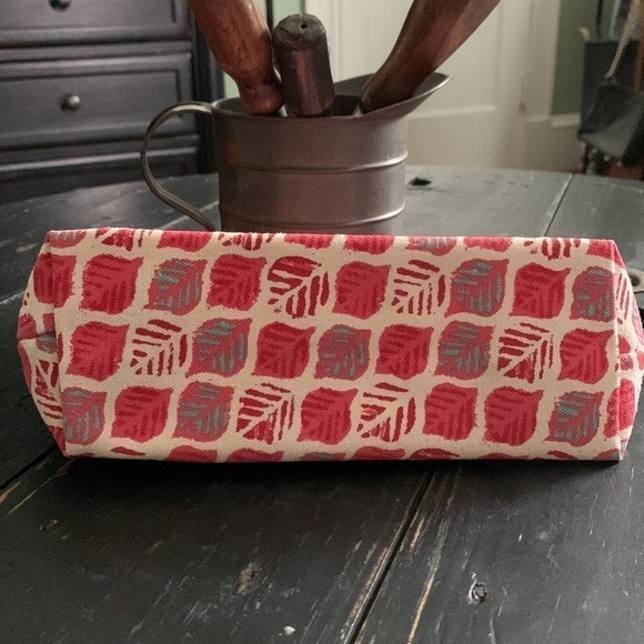 FEED 10 for Clarins Canvas Cosmetic Bag - Picture 8 of 13